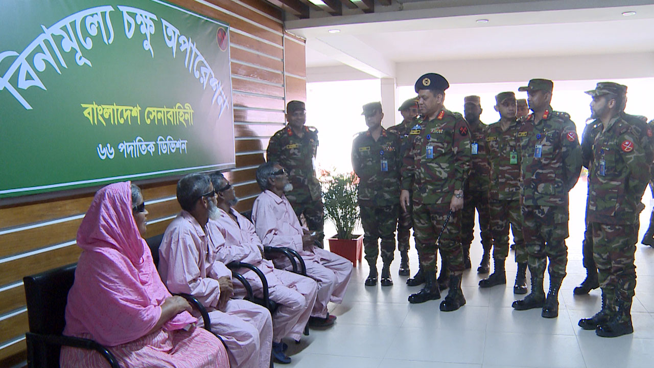 March25 Naeem/rangpur-army.jpg